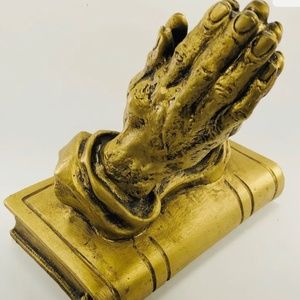 VTG 1974 HOMCO Praying Hands on Book Bible Goldtone Art Piece Christianity Decor